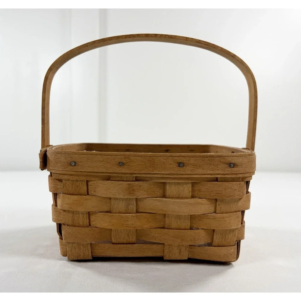 Vintage Longaberger 1990 Medium Berry Basket‎ 7.25